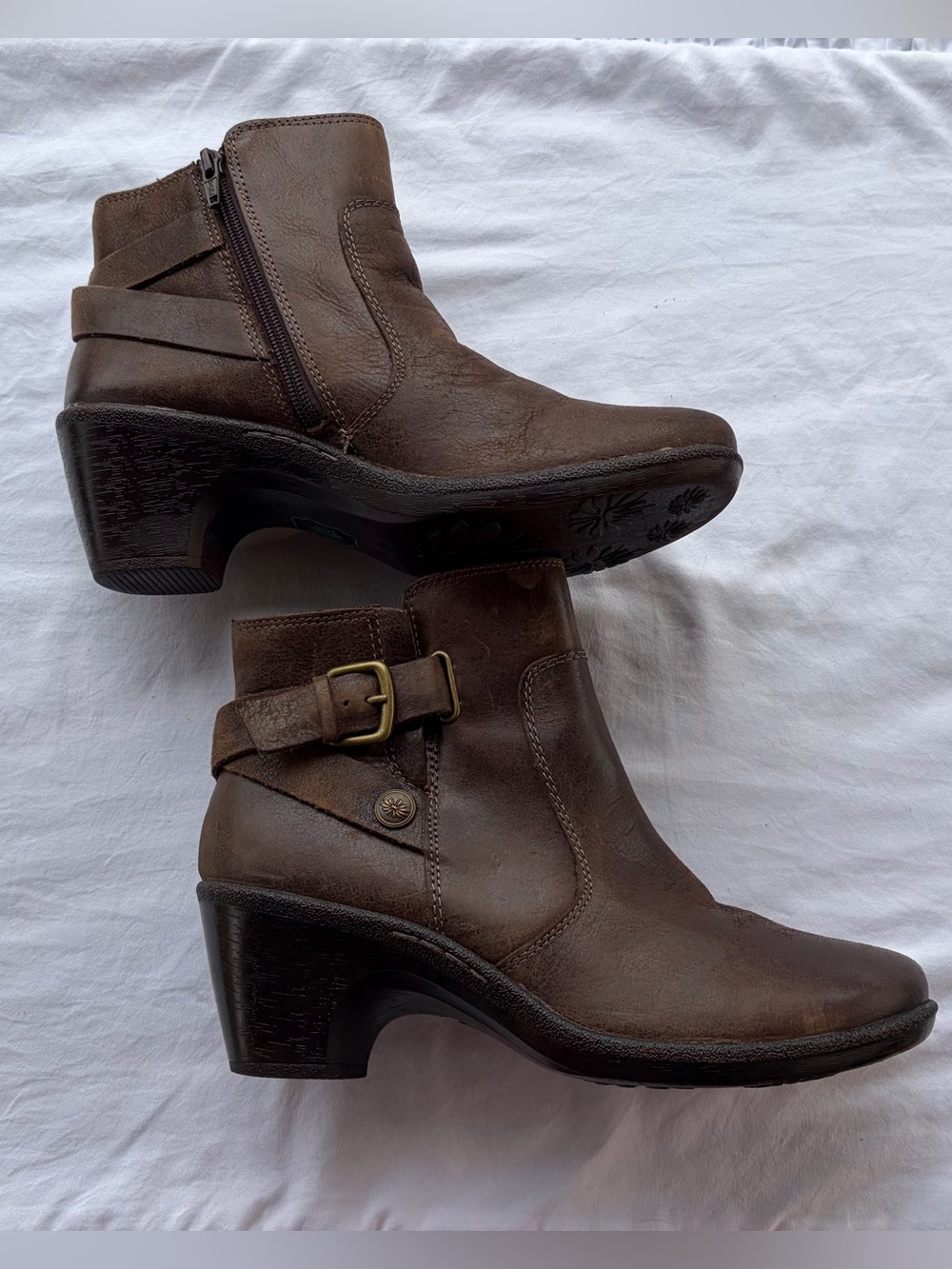 Montana Women’s Brown Leather Ankle Boots Buckle Zipper Sides Sz 10